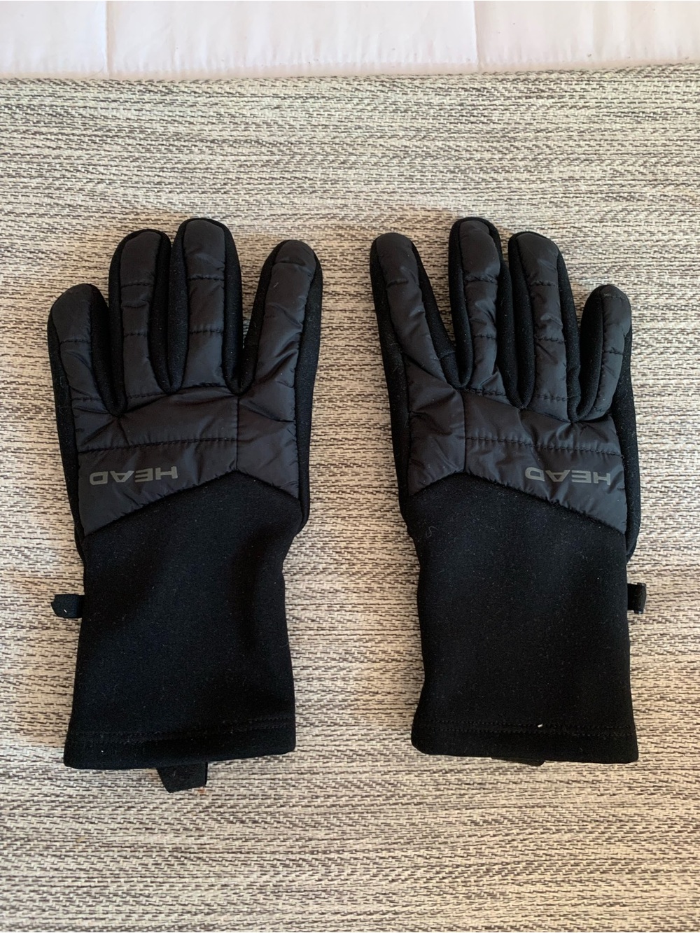 Head Black Quilted Outdoor Gloves